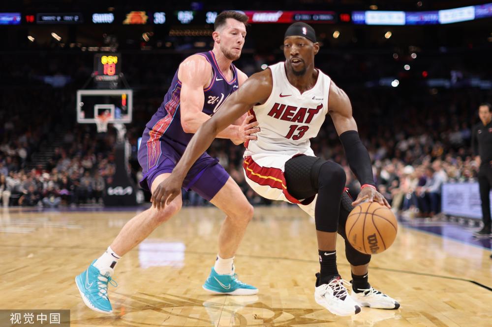 白而自信 白而自信