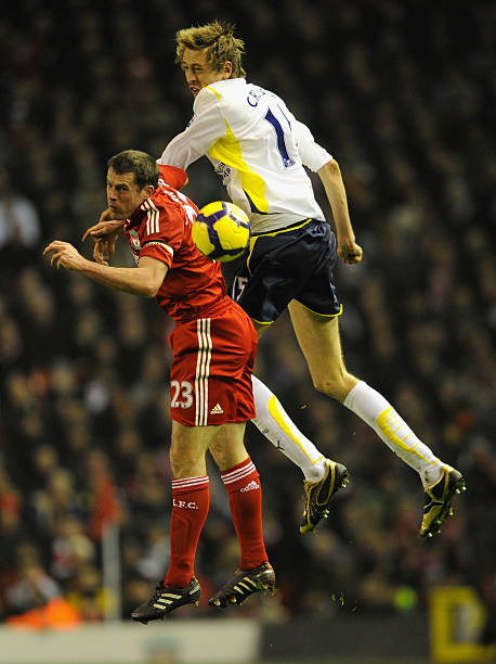 憑藉中場球 憑藉中場球